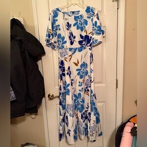 Women’s size large dress
